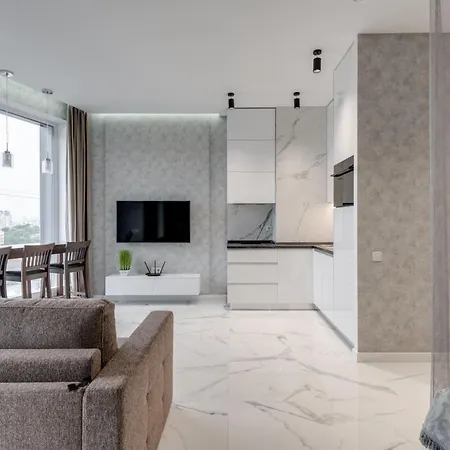 Luxurious Apartment With Panoramic View In The Historic Center 基輔 外观 照片