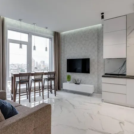 Luxurious Apartment With Panoramic View In The Historic Center 基輔 外观 照片