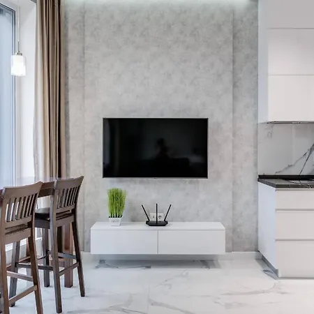 Luxurious Apartment With Panoramic View In The Historic Center 基輔 外观 照片