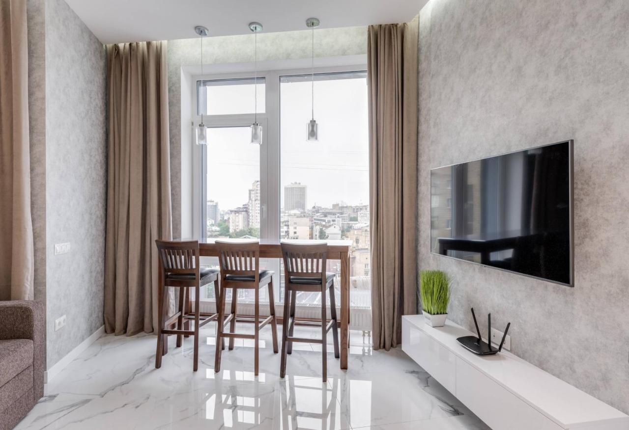Apartment Luxurious With Panoramic View In The Historic Center Kyiv